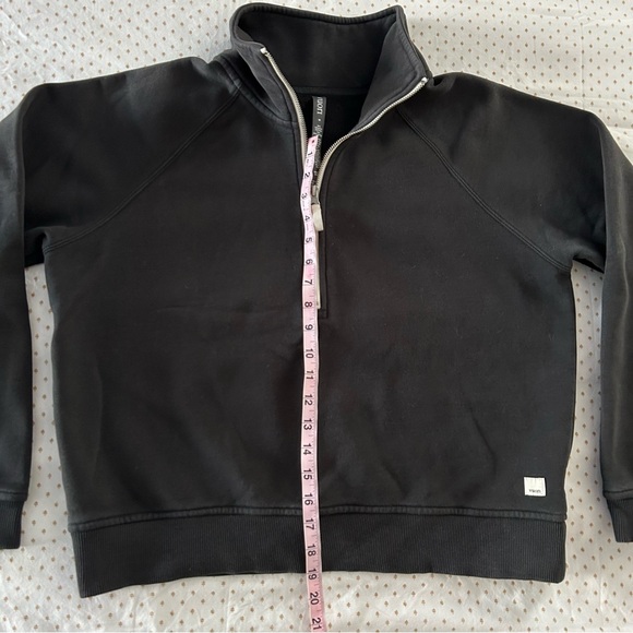 Vuori Women’s Restore Half Zip Hoodie size medium - Picture 6 of 7